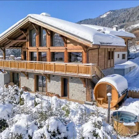 Cozy And Beautiful In Апартаменти *